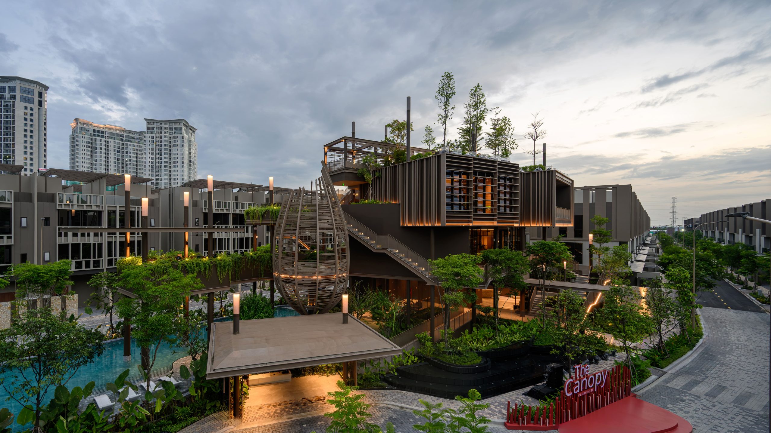 At the heart of The Orchard is The Canopy Clubhouse, a signature four-storey facility designed exclusively for residents