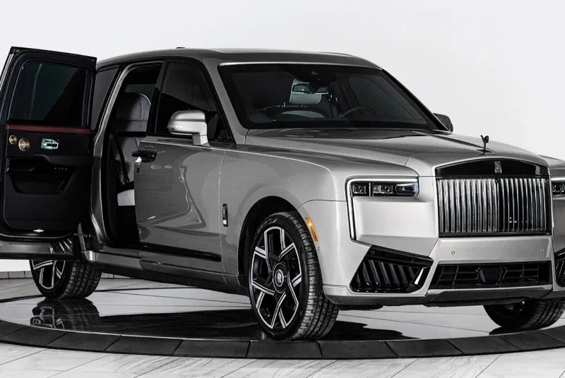 Rolls-Royce Cullinan có khả năng chống lựu đạn - 1