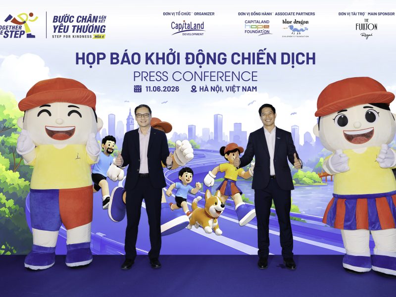 Mr Alwin Low, General Manager (North VIetnam), CLD Vietnam, and Mr Do Duy Vi, Co-CEO of Blue Dragon Children’s Foundation, officiated the launch of the fourth edition of “Together We Step, Step For Kindness”