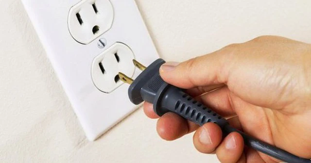 Lời khuyên cho những gia đình không rút phích cắm các thiết bị điện trong nhà - Ảnh 1. Lời khuyên cho những gia đình không rút phích cắm các thiết bị điện trong nhà - Ảnh 1.