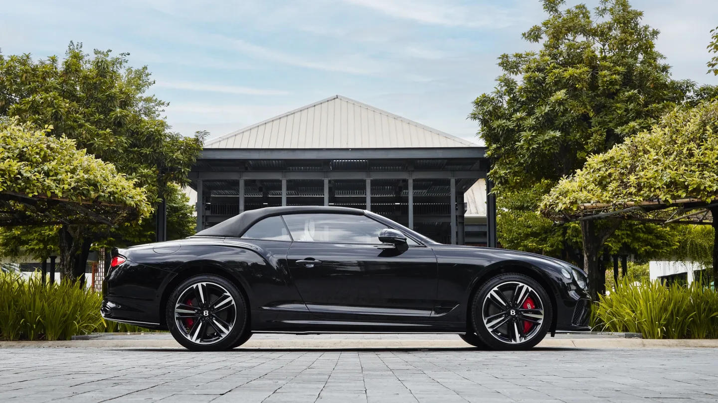 Bentley Continental GTC S Vietnam Skyline - siêu sang độc bản giá 18,9 tỷ đồng (ảnh 2)