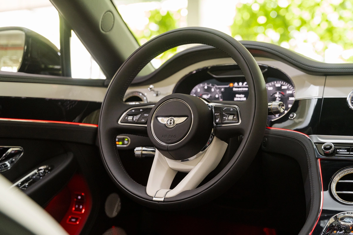 Bentley Continental GTC S Vietnam Skyline - siêu sang độc bản giá 18,9 tỷ đồng (ảnh 7)