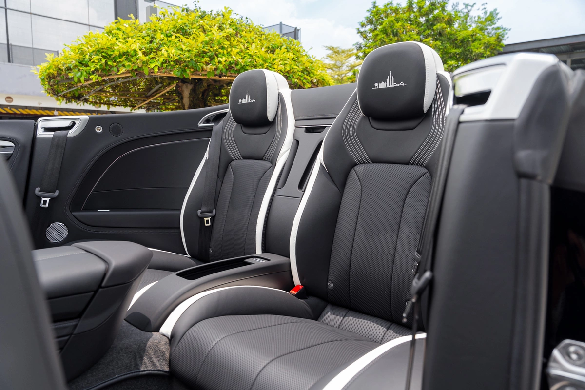 Bentley Continental GTC S Vietnam Skyline - siêu sang độc bản giá 18,9 tỷ đồng (ảnh 9)