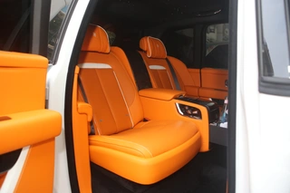 Cận cảnh Rolls-Royce Cullinan chở G-Dragon tại Hà Nội - 11 Cận cảnh Rolls-Royce Cullinan chở G-Dragon tại Hà Nội - 11