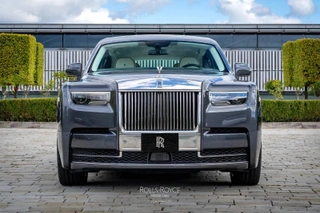 Rolls-Royce Phantom bản kỷ niệm 100 năm có giá 77 tỷ đồng tại Việt Nam - 2