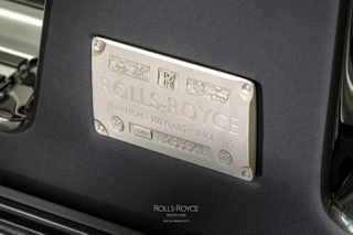 Rolls-Royce Phantom bản kỷ niệm 100 năm có giá 77 tỷ đồng tại Việt Nam - 3